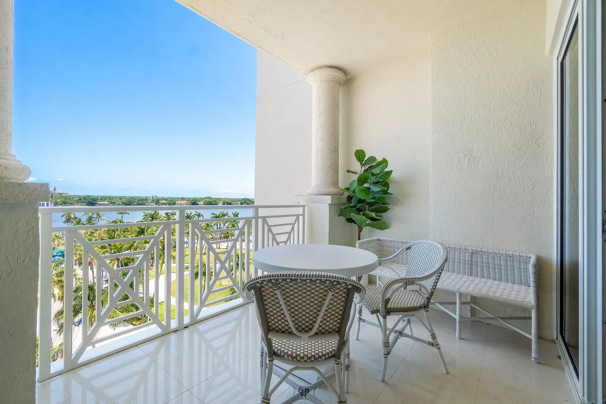 Esplanade Grande Unit 605 photo 25