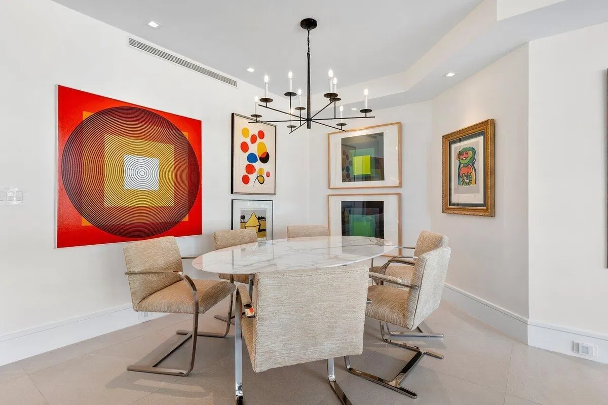 Sloan's Curve Palm Beach Unit 103 photo 7