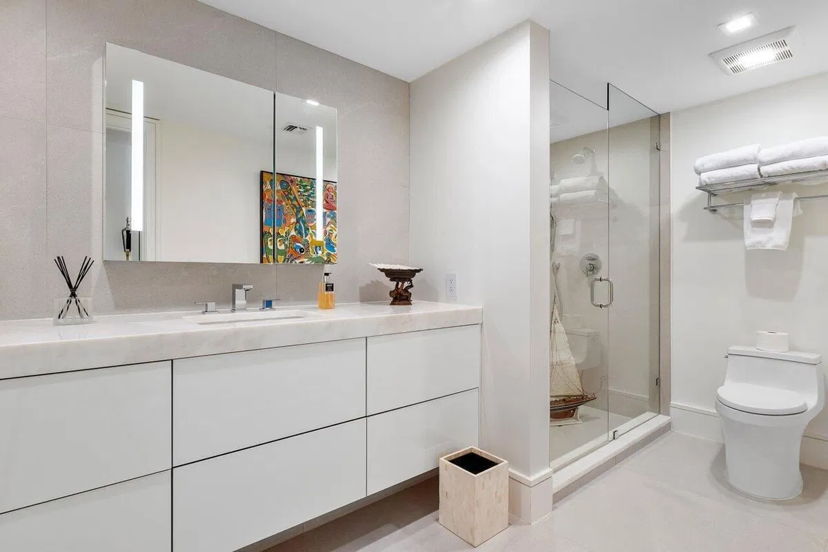Sloan's Curve Palm Beach Unit 103 photo 16