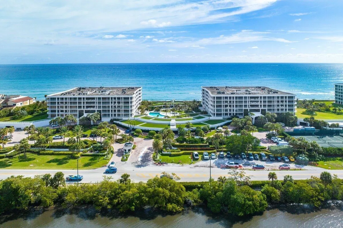 Sloan's Curve Palm Beach Unit 103 photo 25