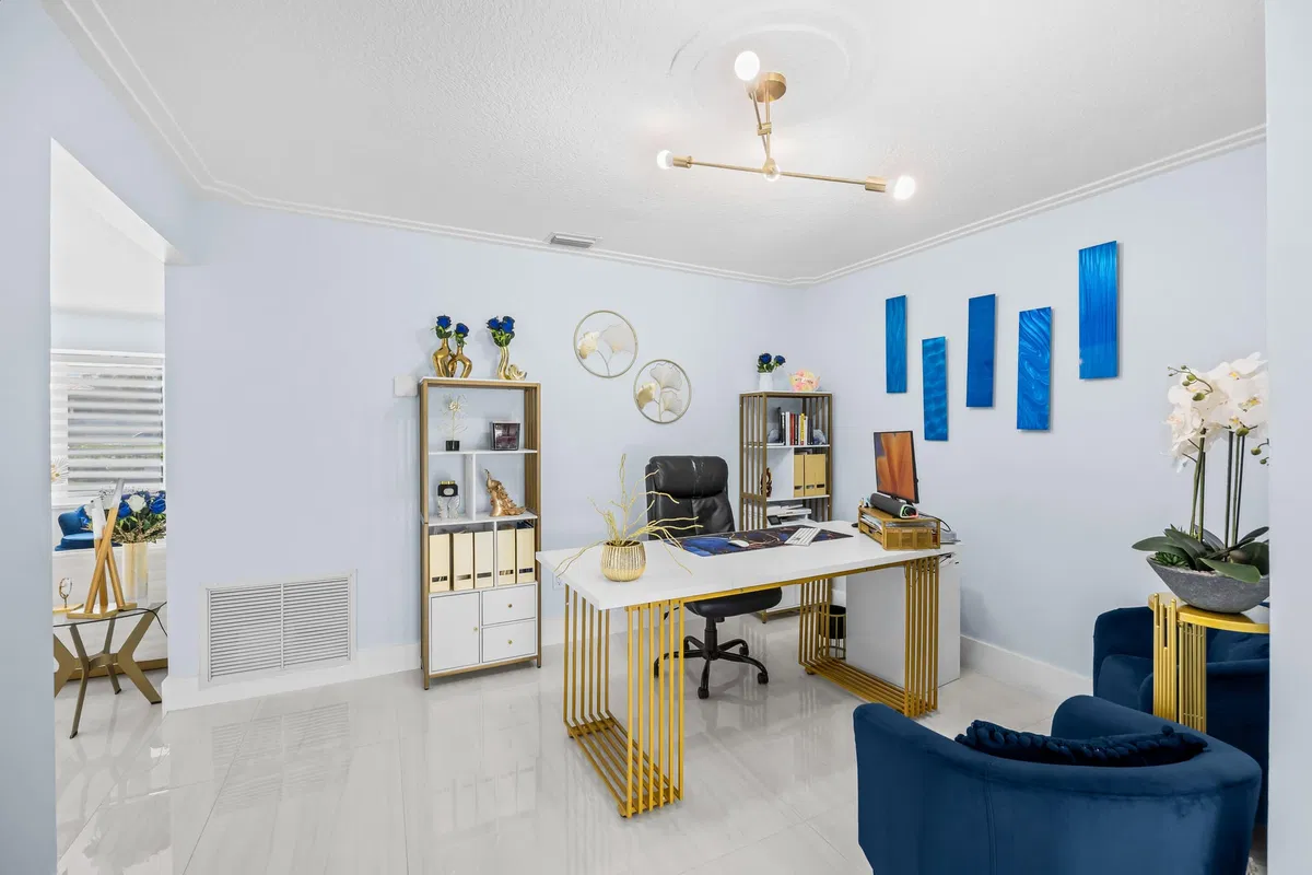 Residence photo 37