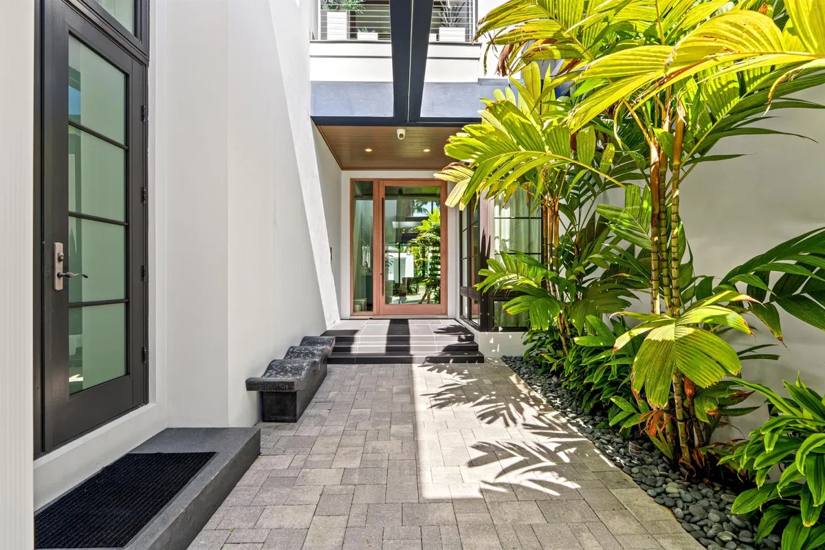 Residence photo 4