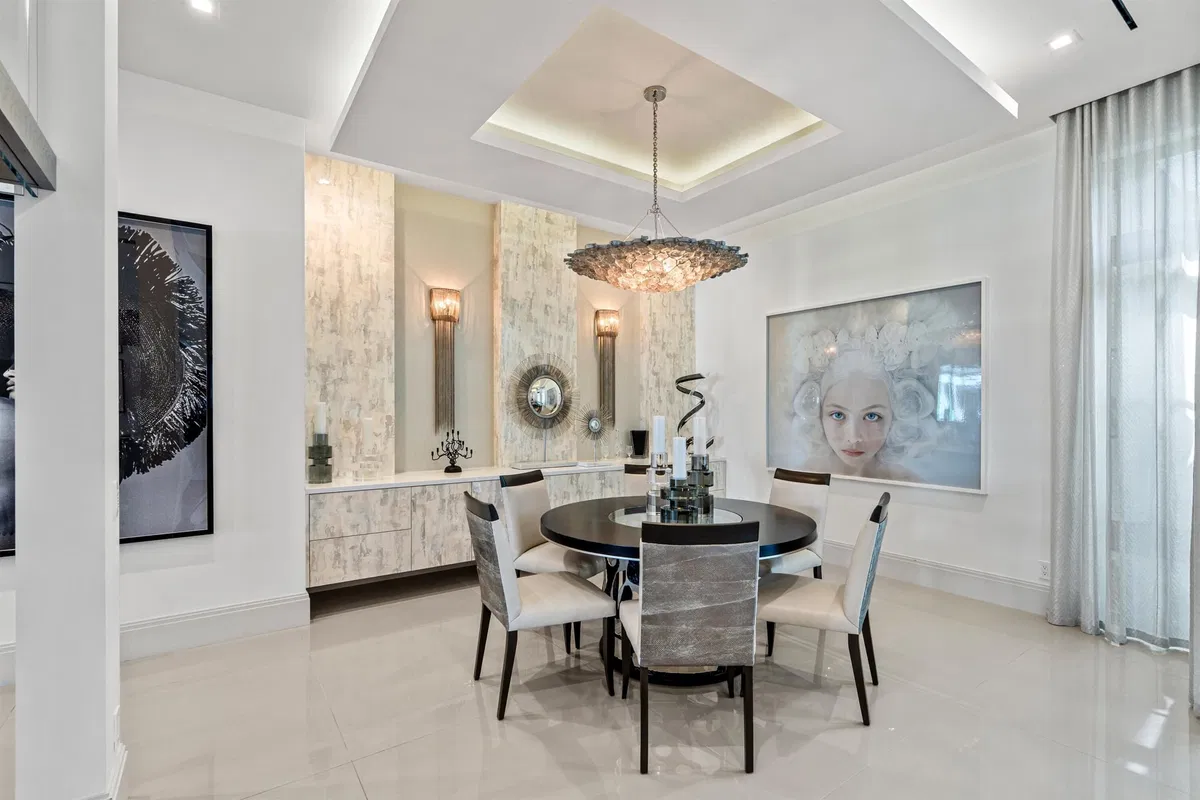 Residence photo 19