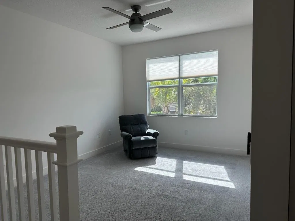 Residence photo 16
