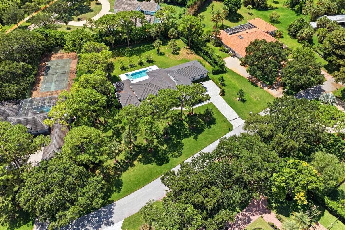 Steeplechase Residence photo 55