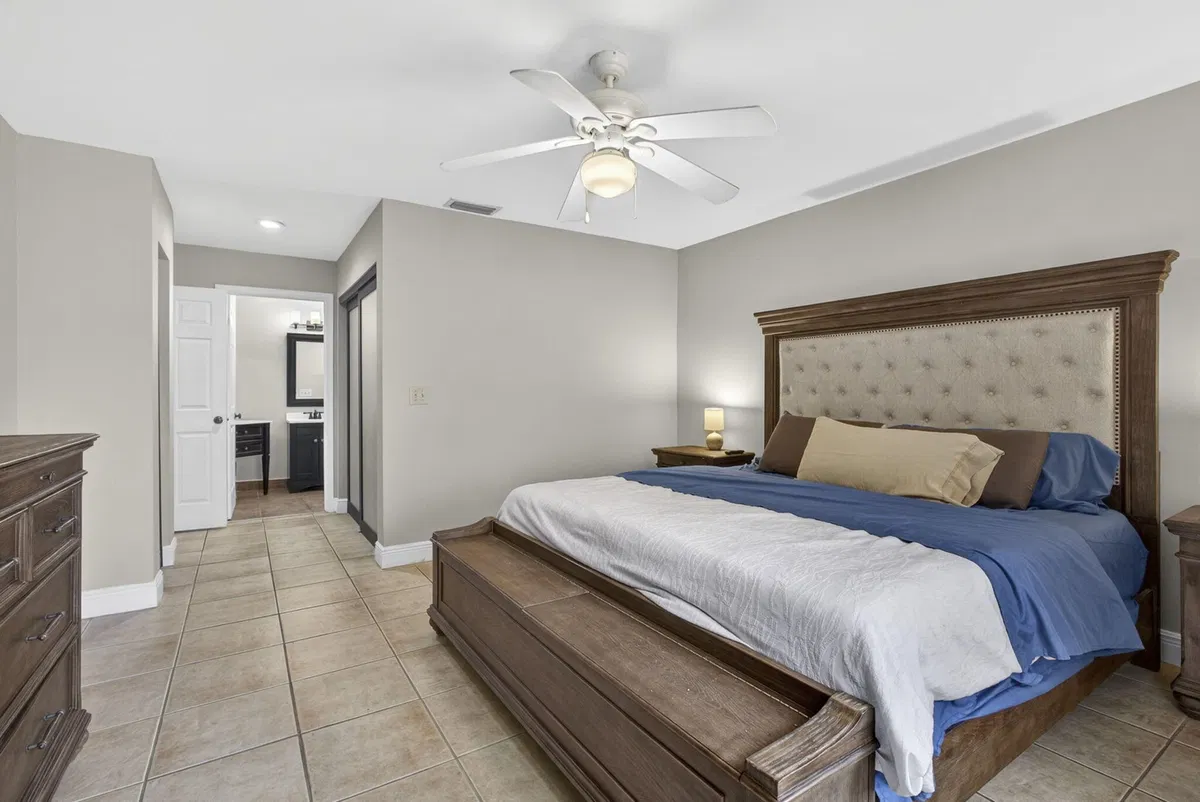 Residence photo 13