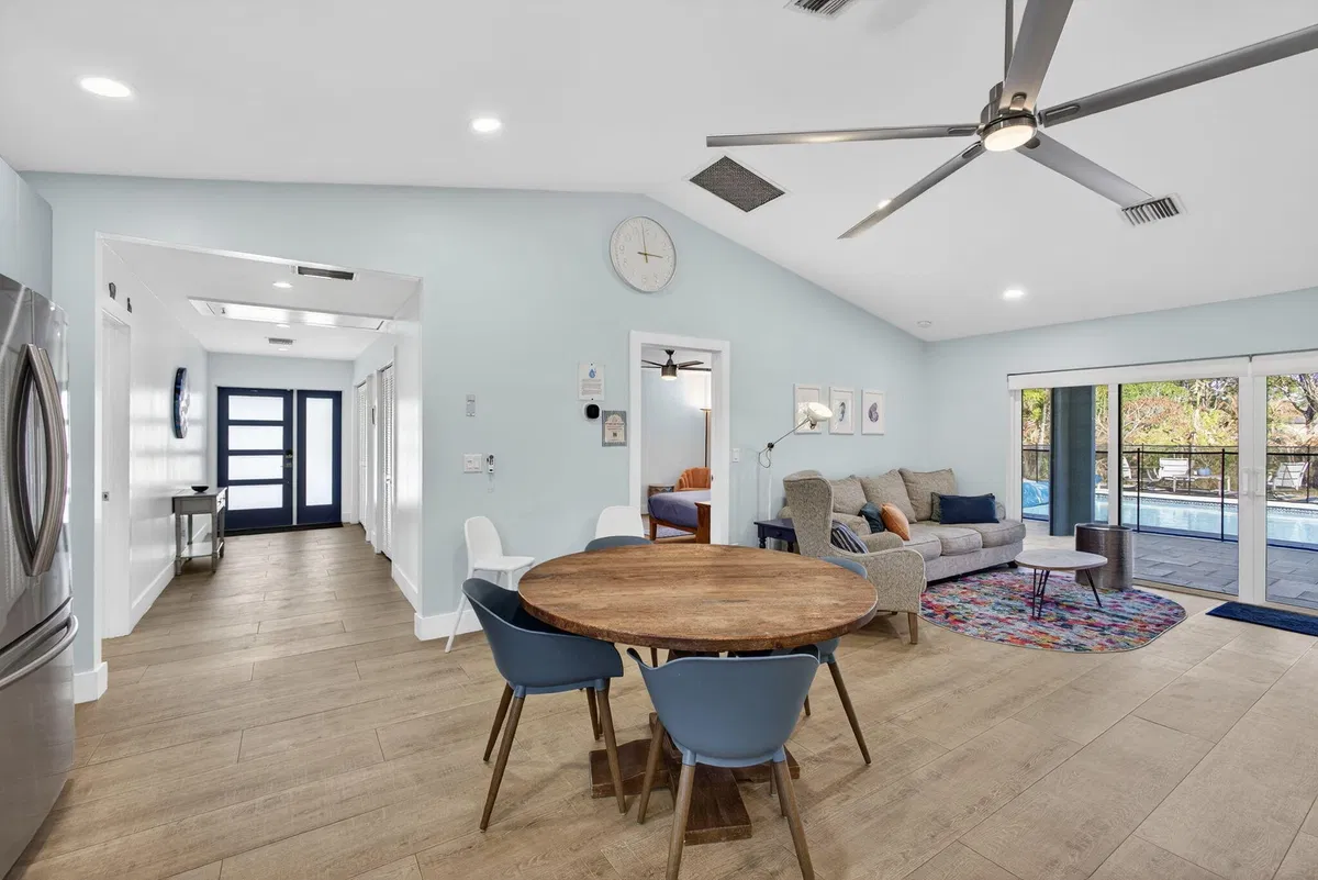  Residence photo 16