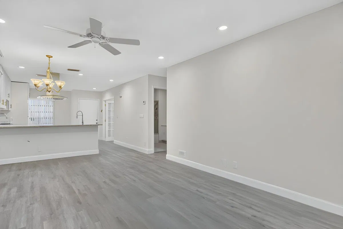 Residence photo 13