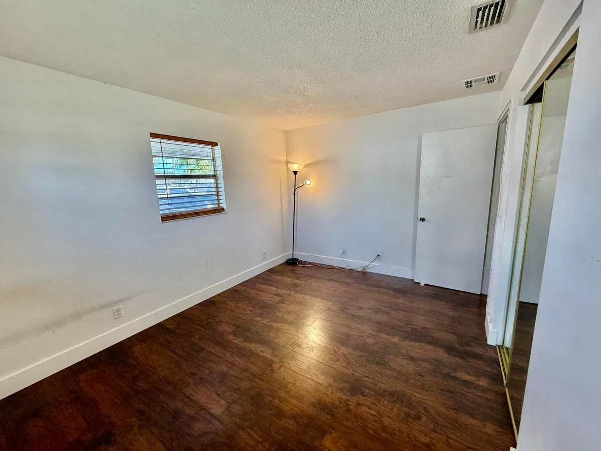 Residence photo 19
