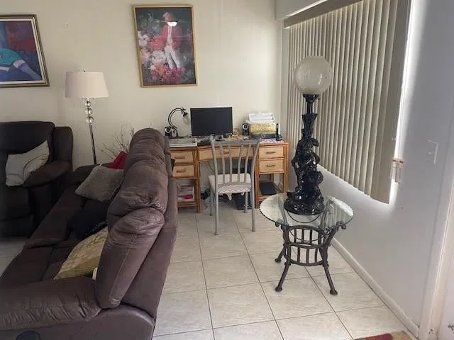  Unit 117 photo 7