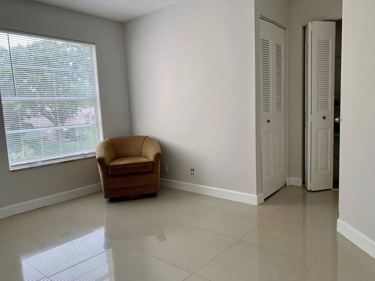 Unit 203-a photo 16