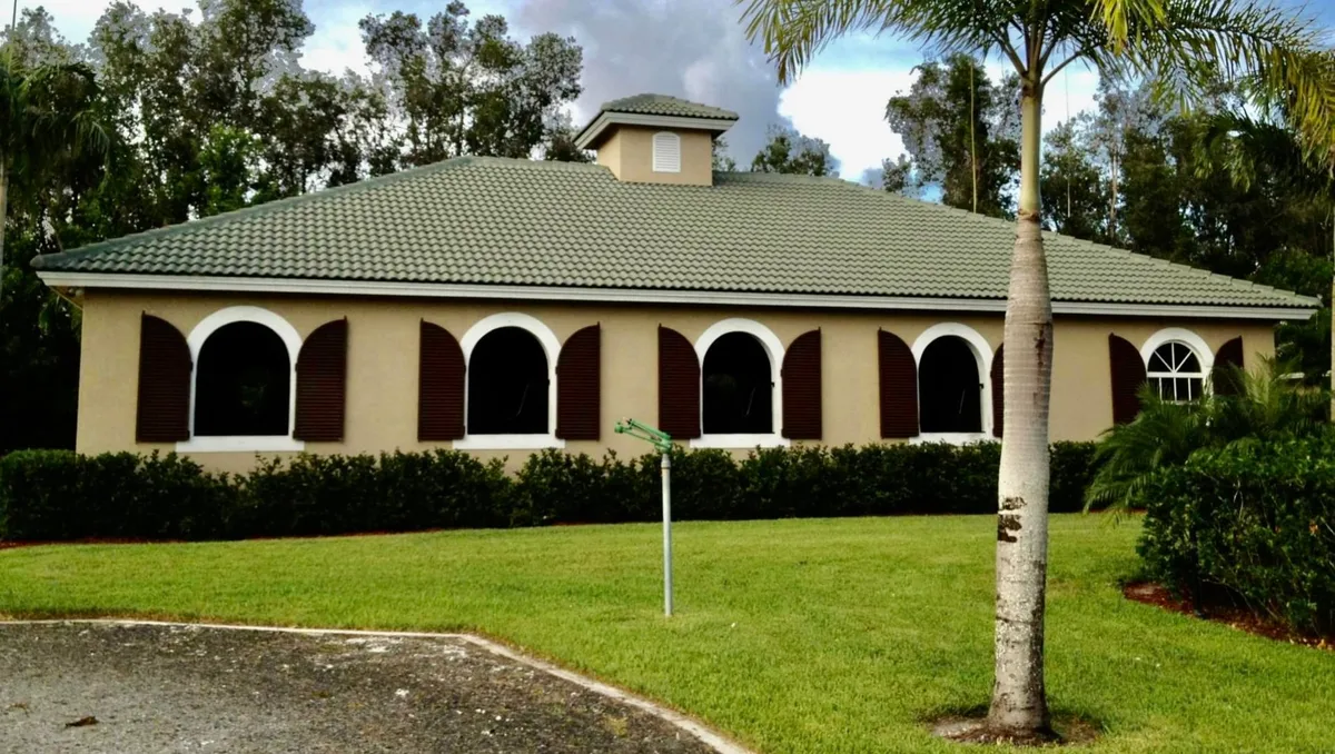 Saddle Trail Park Residence