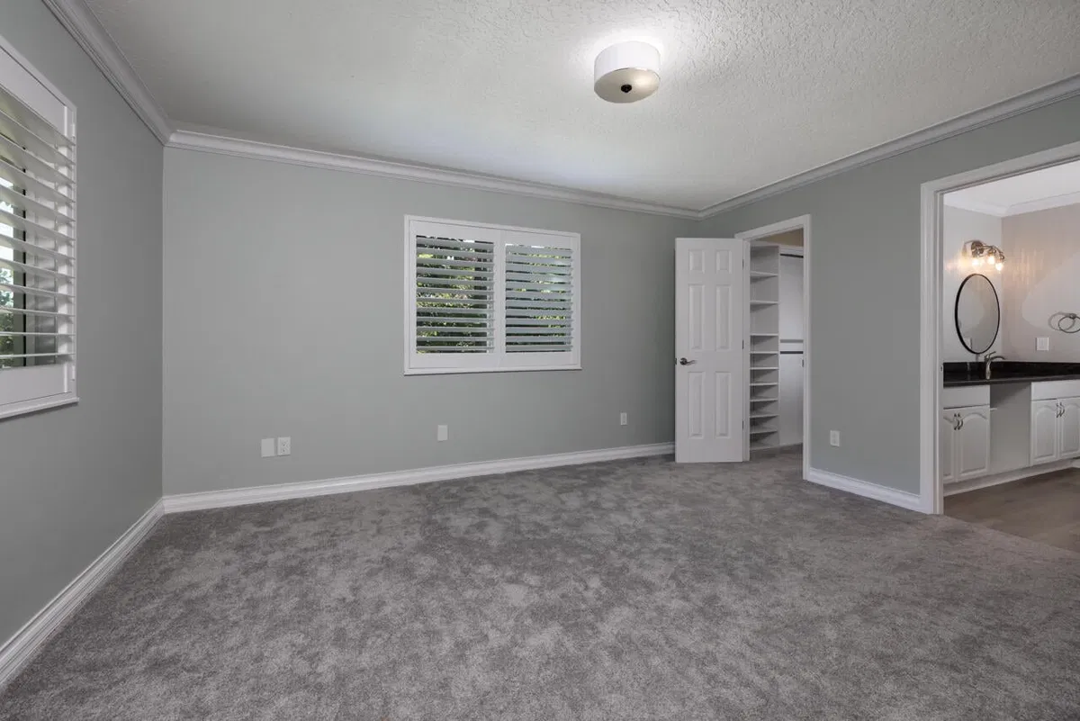 Residence photo 16