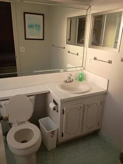 Unit 322 photo 10