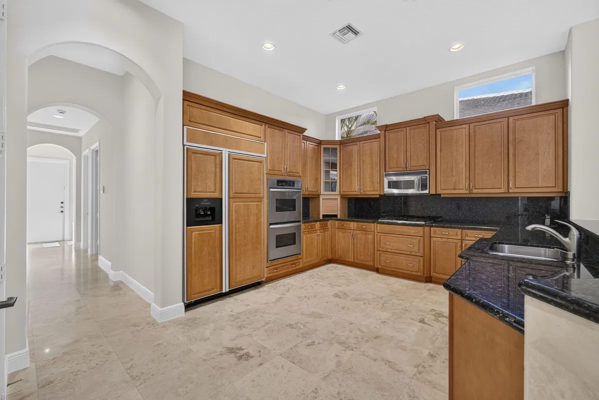 Residence photo 25
