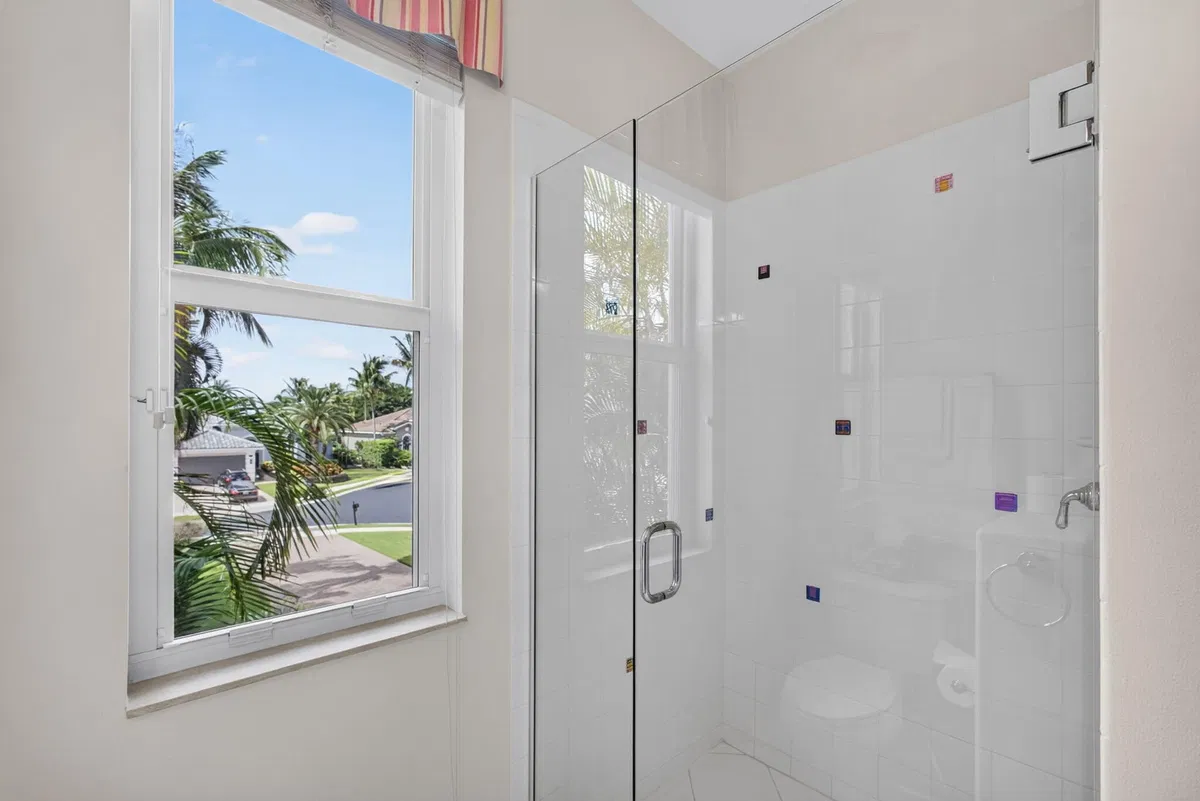 Residence photo 46