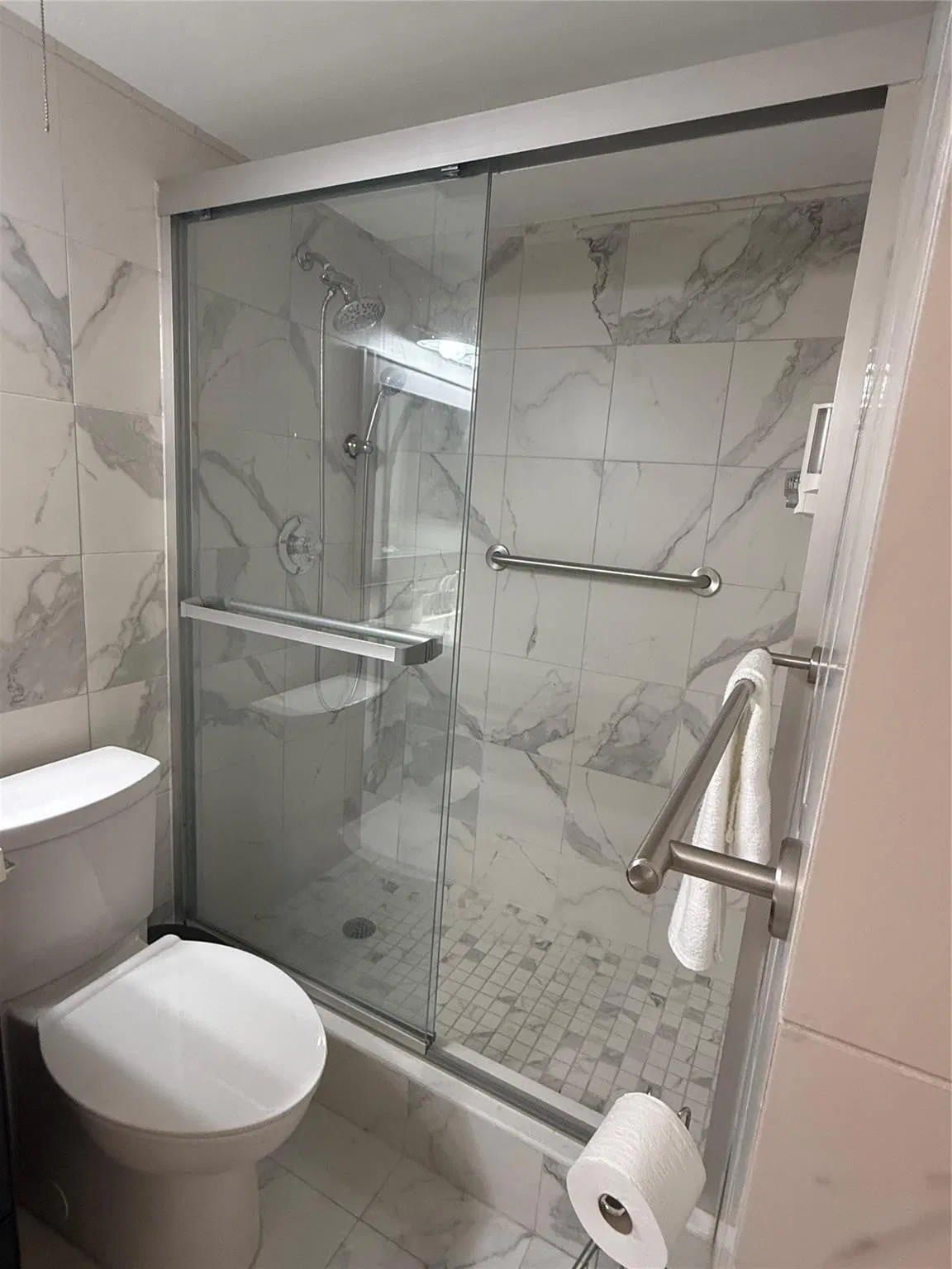 Unit 207 photo 10