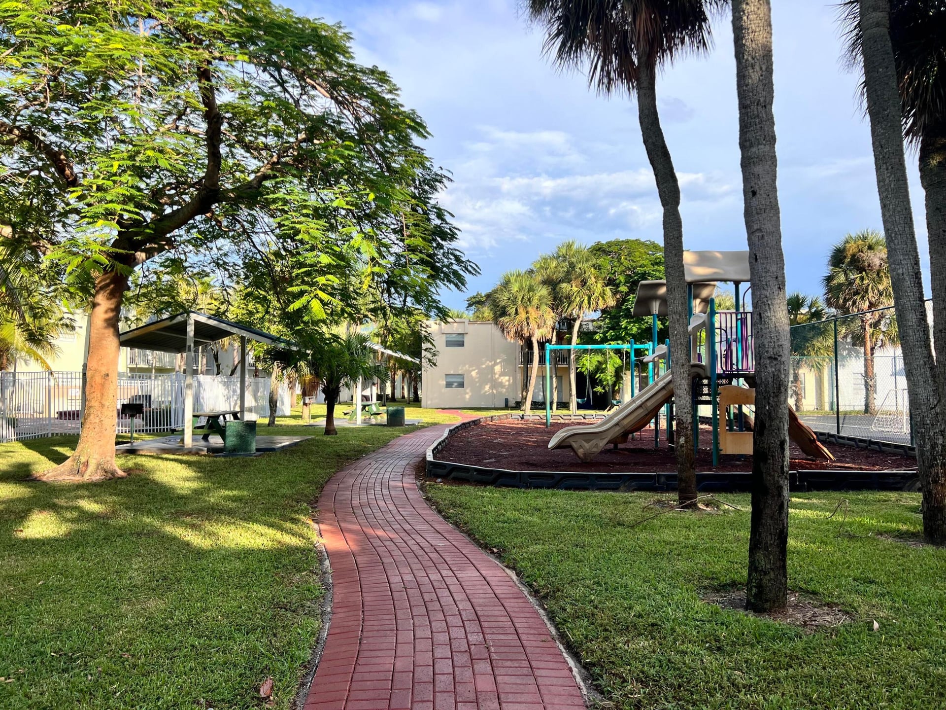 Unit 208 photo 31