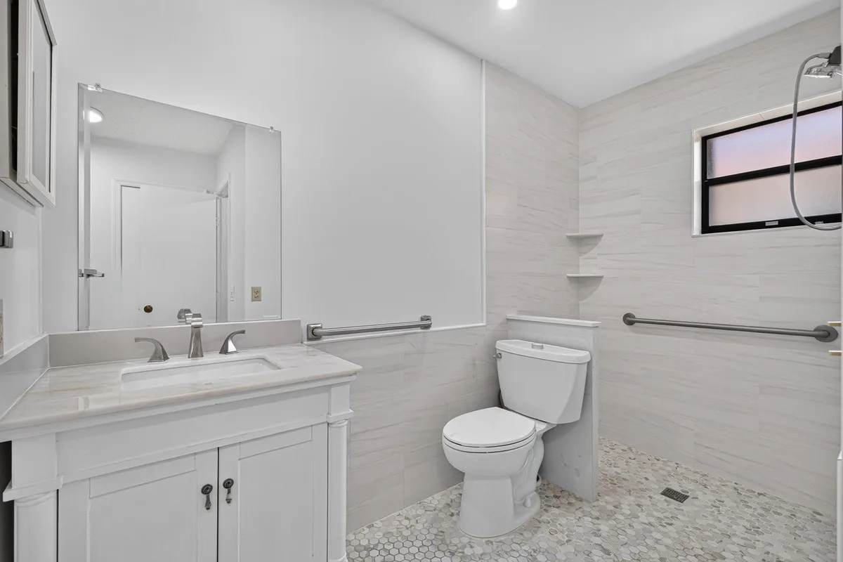  Residence photo 16