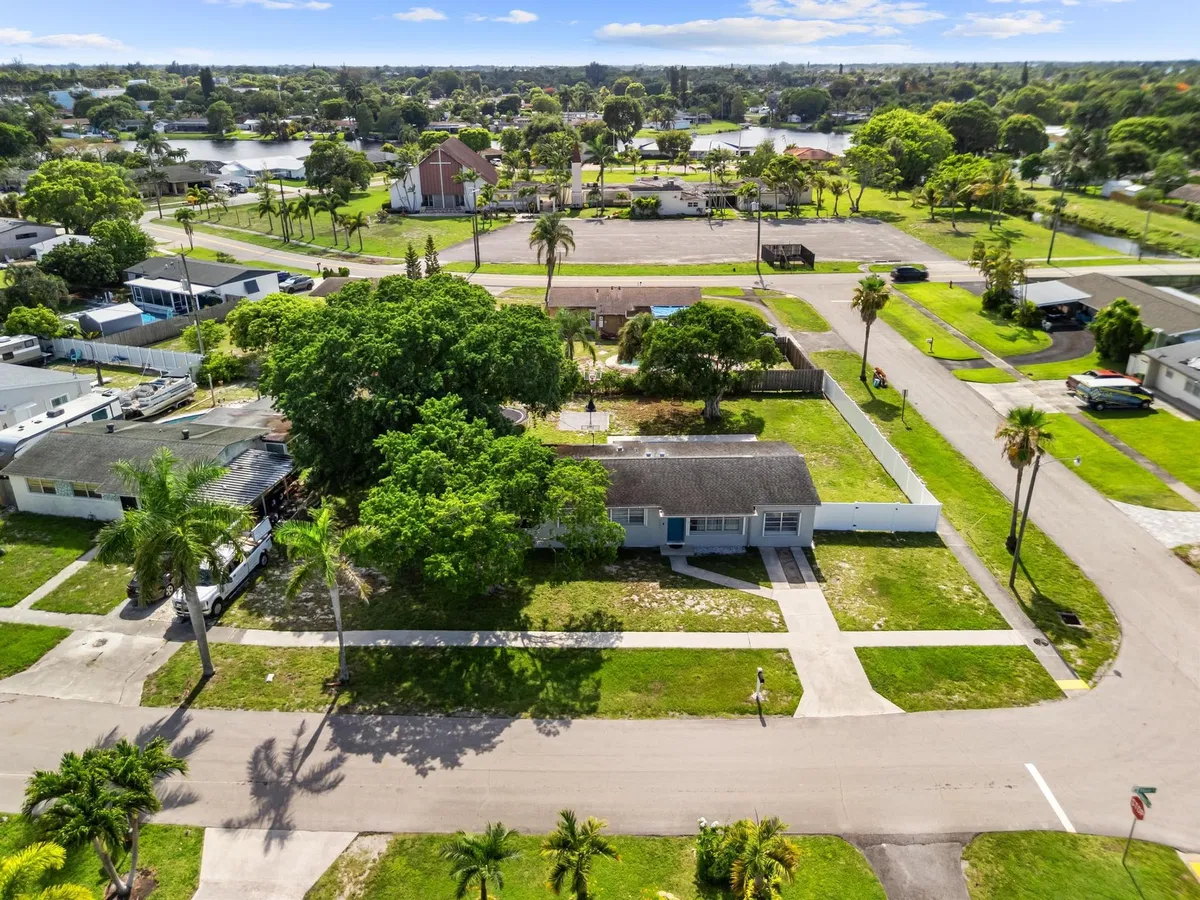 Residence photo 31