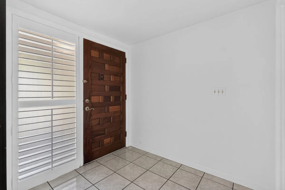 Residence photo 28