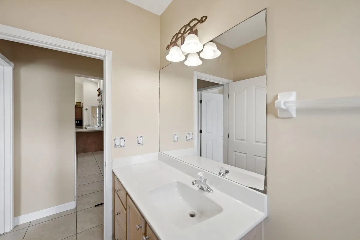 Residence photo 43