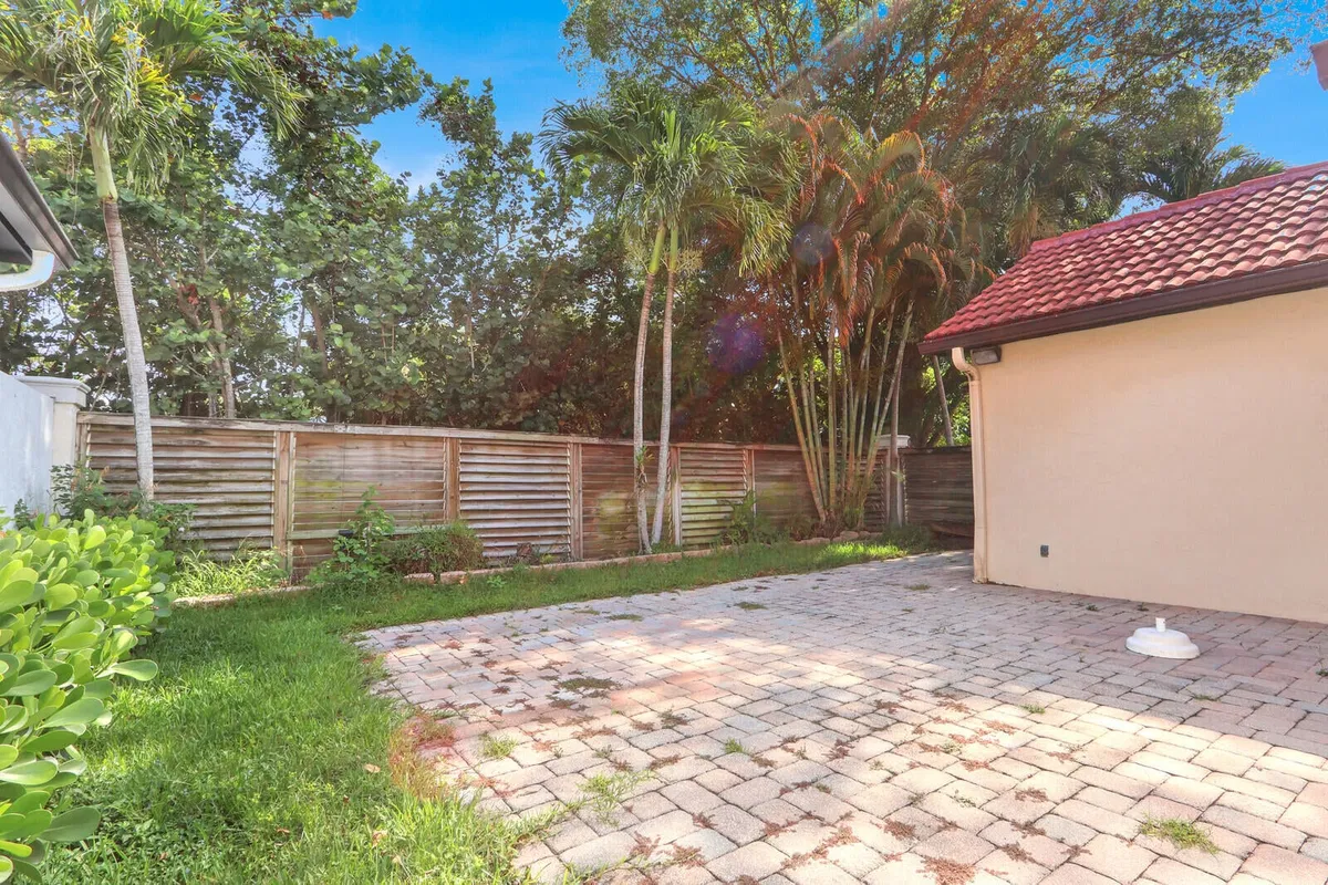PGA National Palm Beach Gardens Residence photo 28
