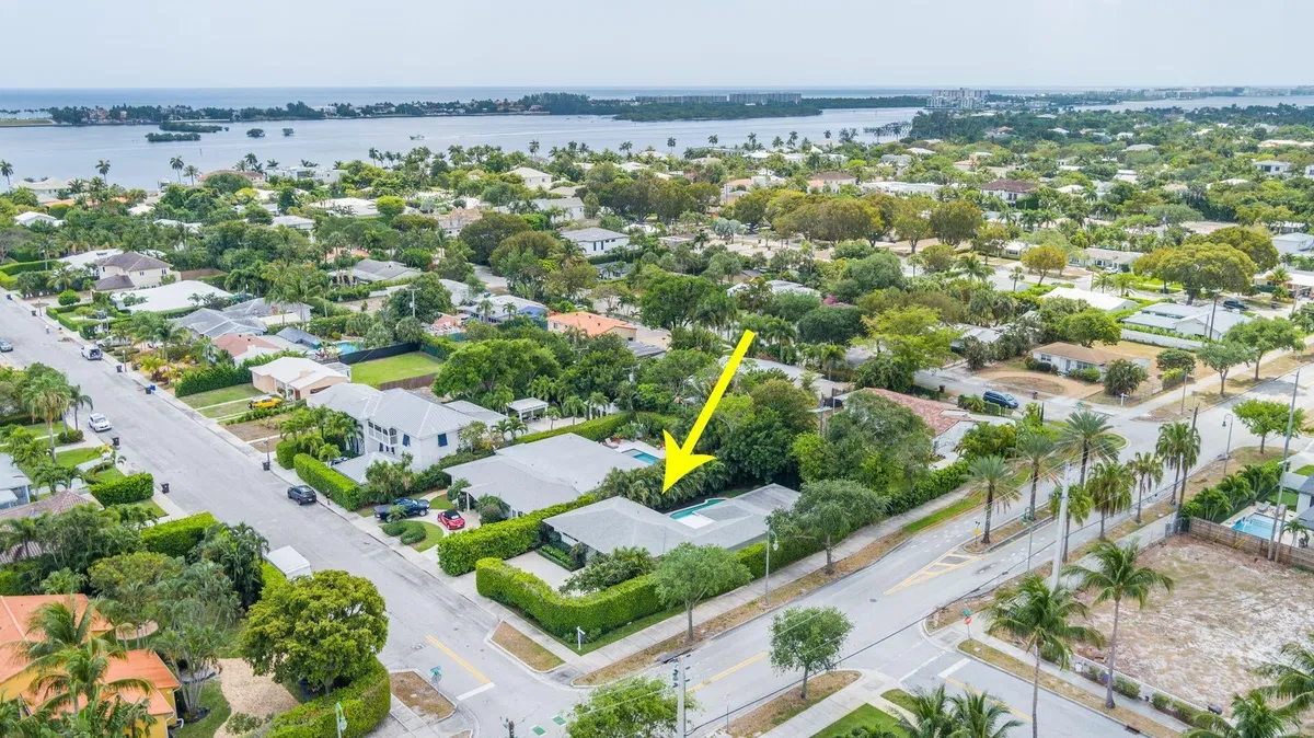 SoSo West Palm Beach Residence photo 13