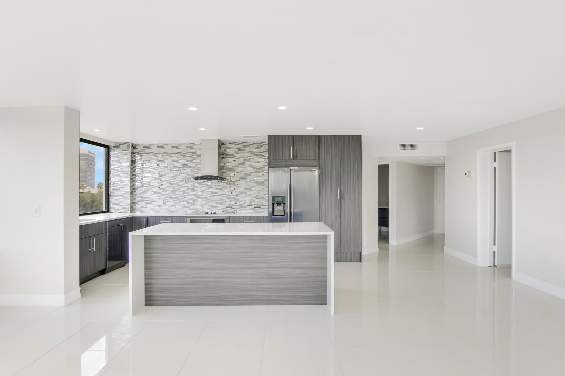 Presidential Towers Unit 404