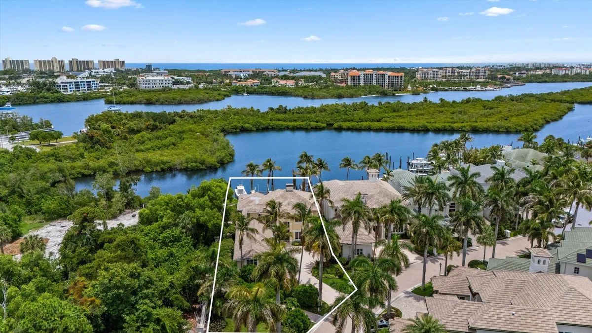 Jonathan's Landing Jupiter FL Residence