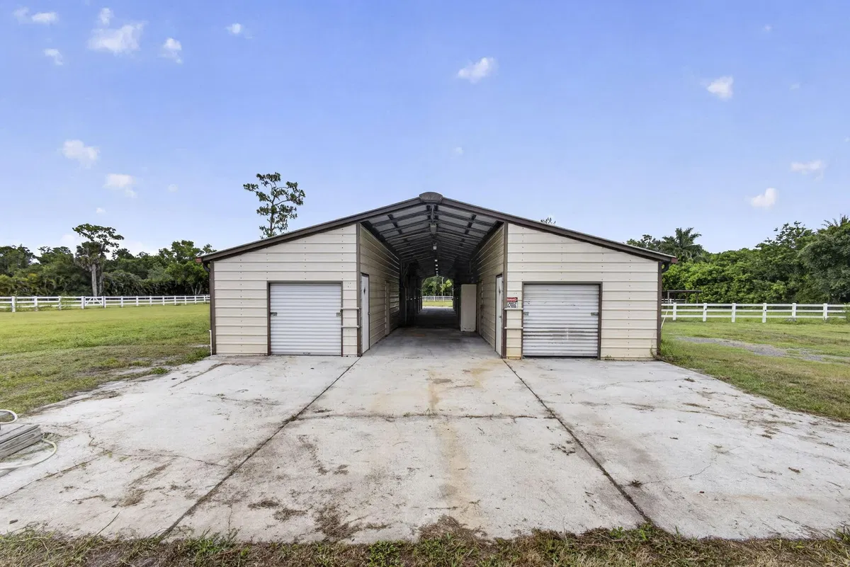 Residence photo 40