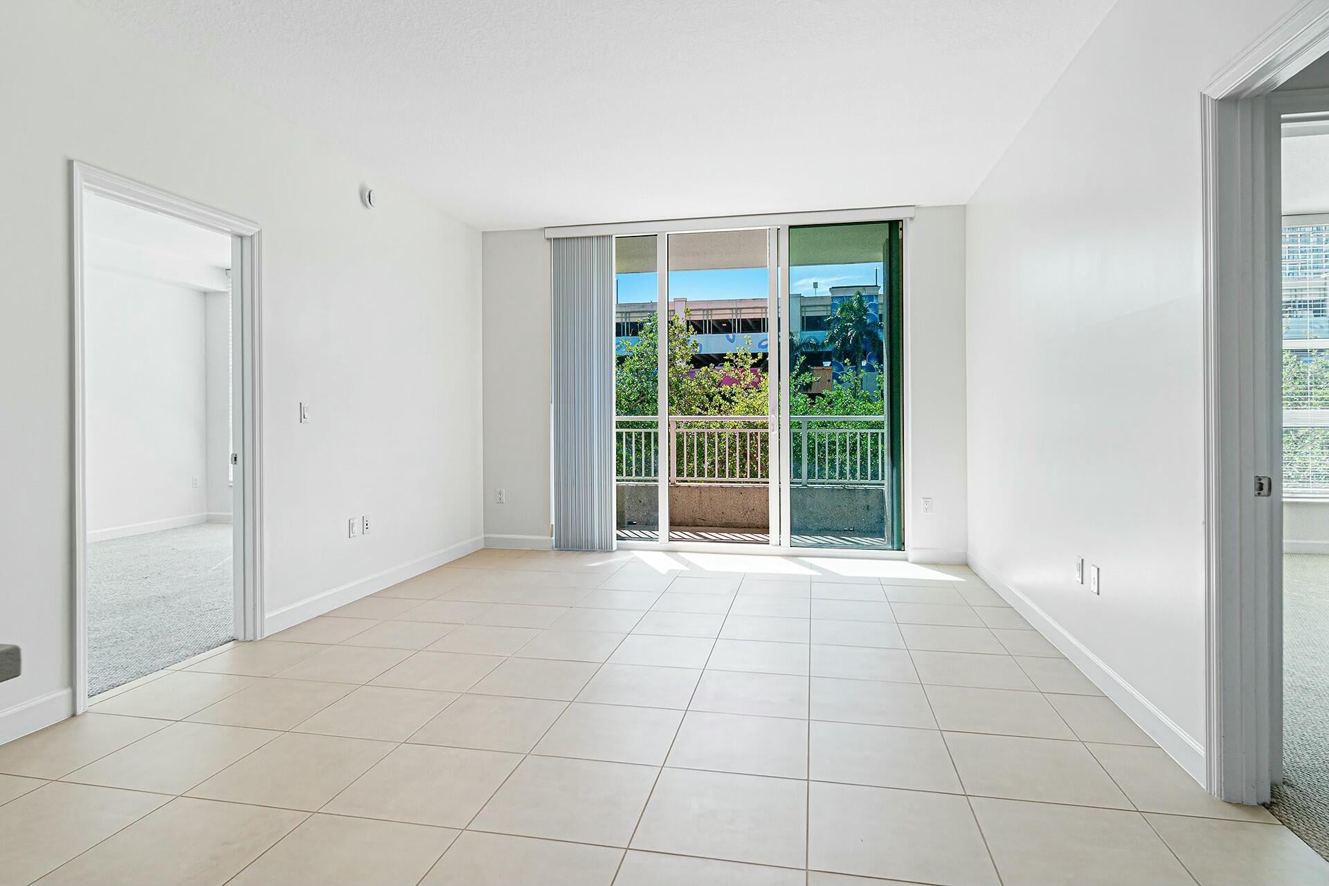 City Palms Unit 221 photo 4