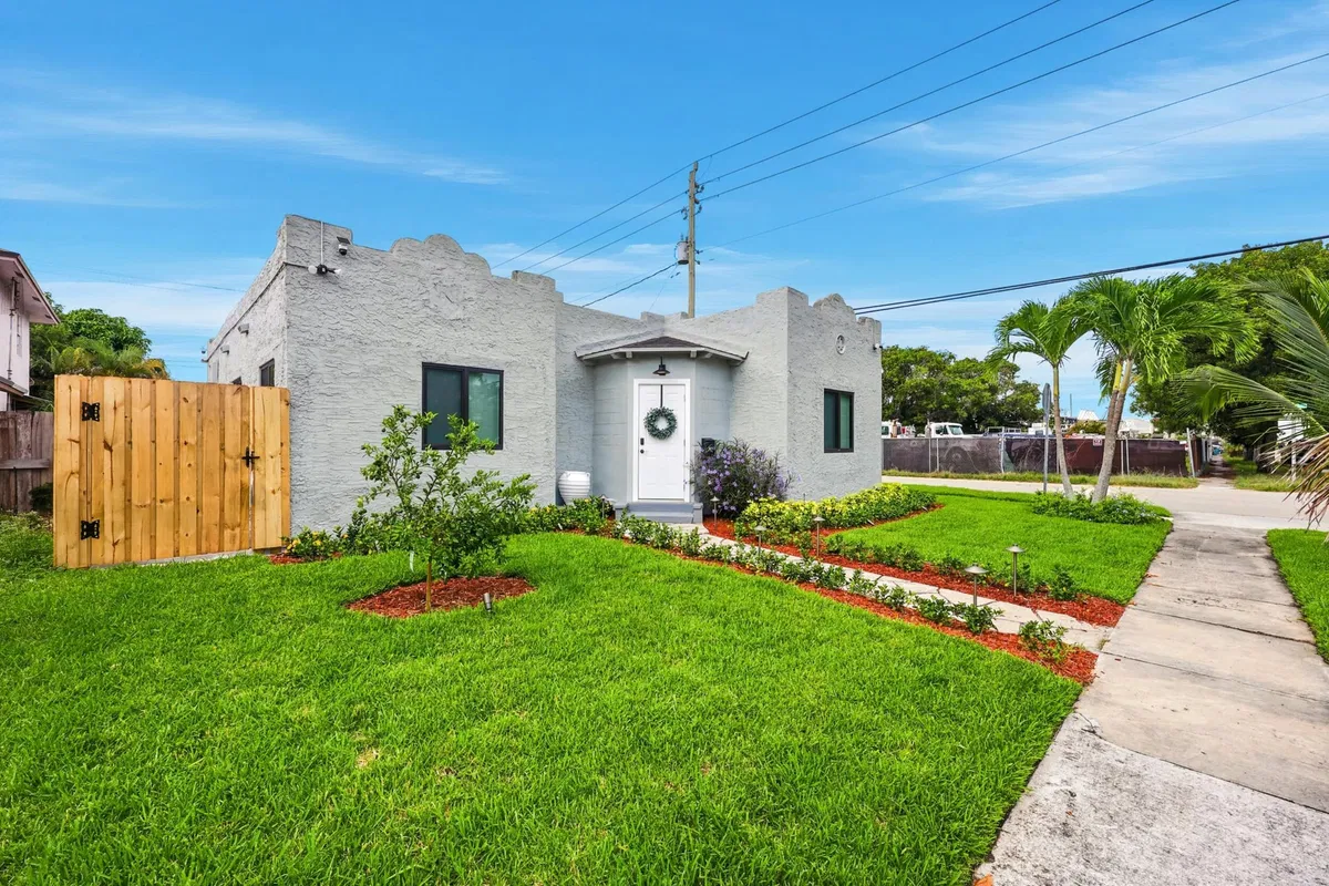 West Palm Beach Residence