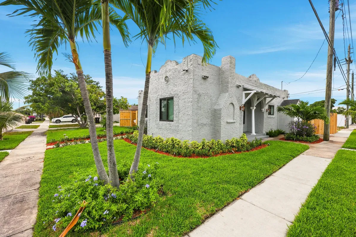 West Palm Beach Residence photo 4