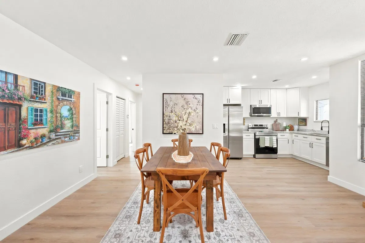 West Palm Beach Residence photo 13