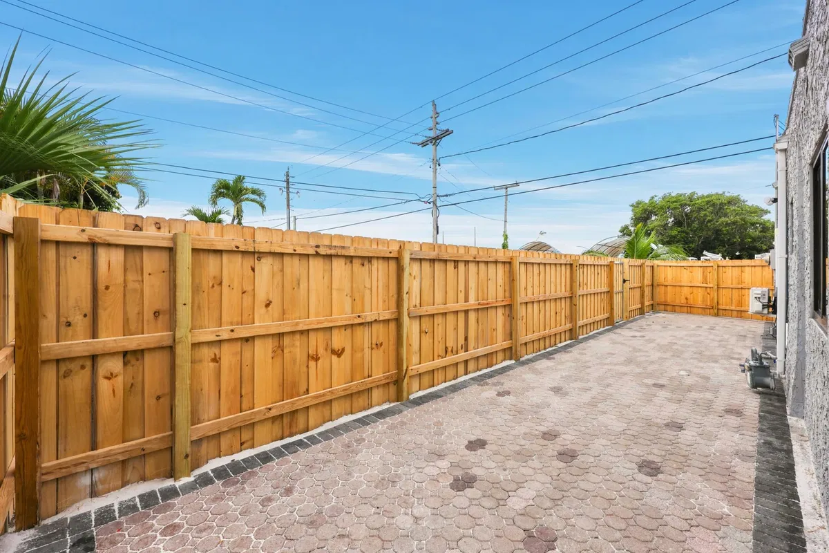 West Palm Beach Residence photo 40