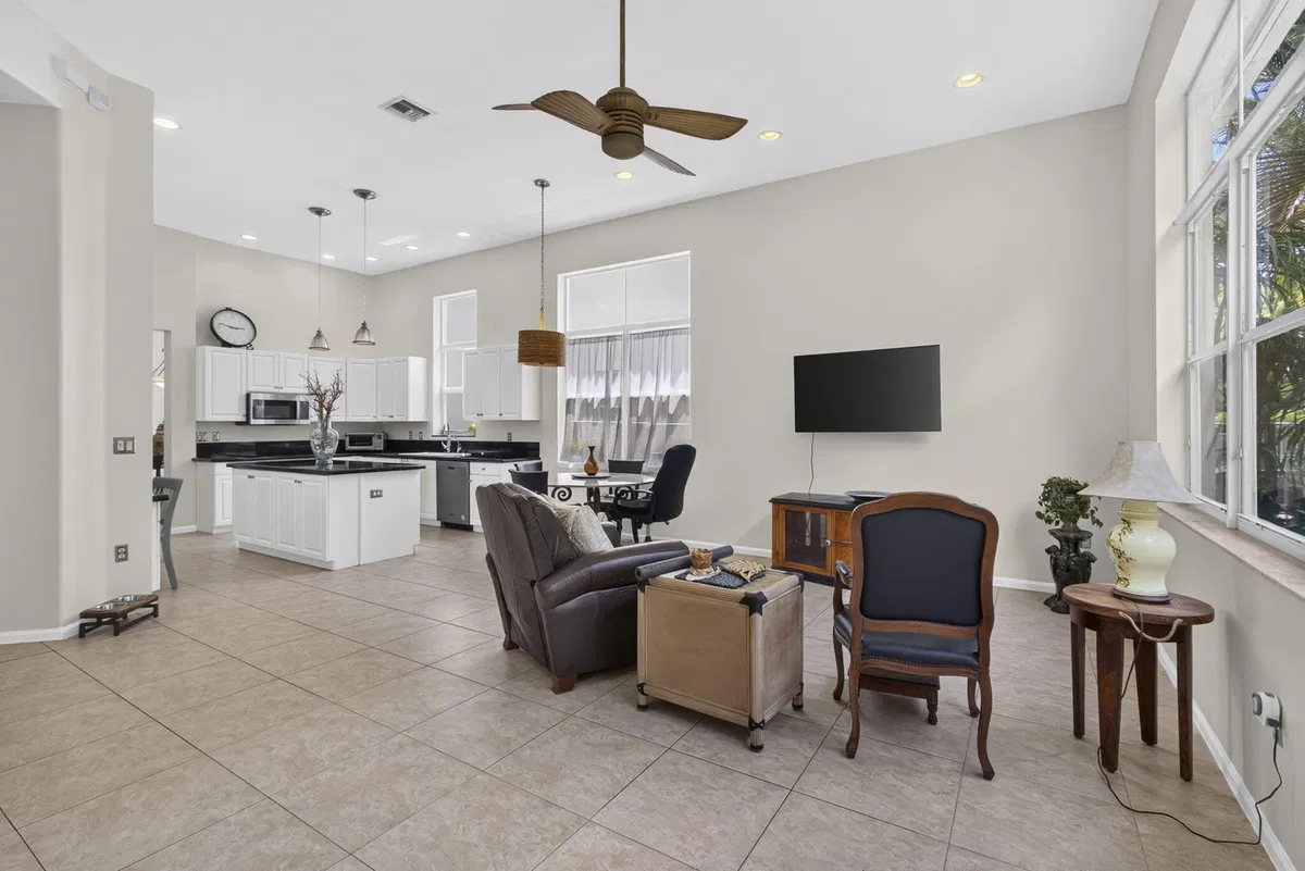 Residence photo 37