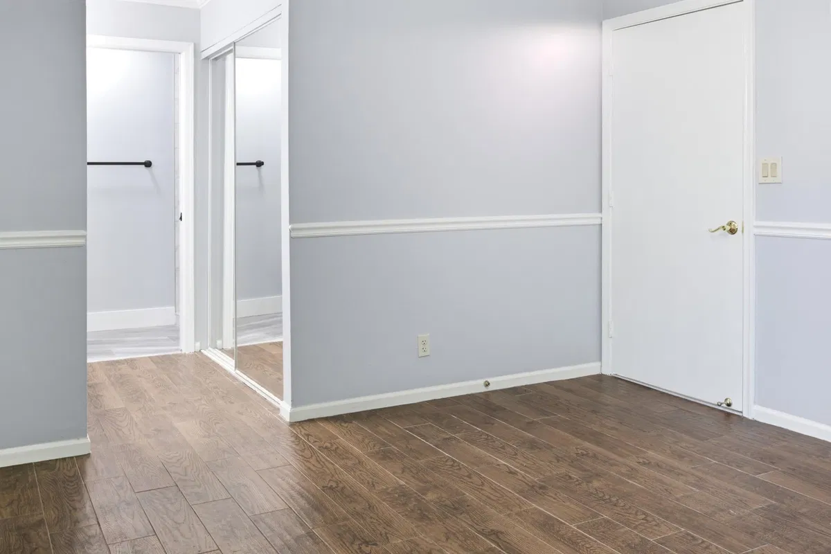 Unit L204 photo 13