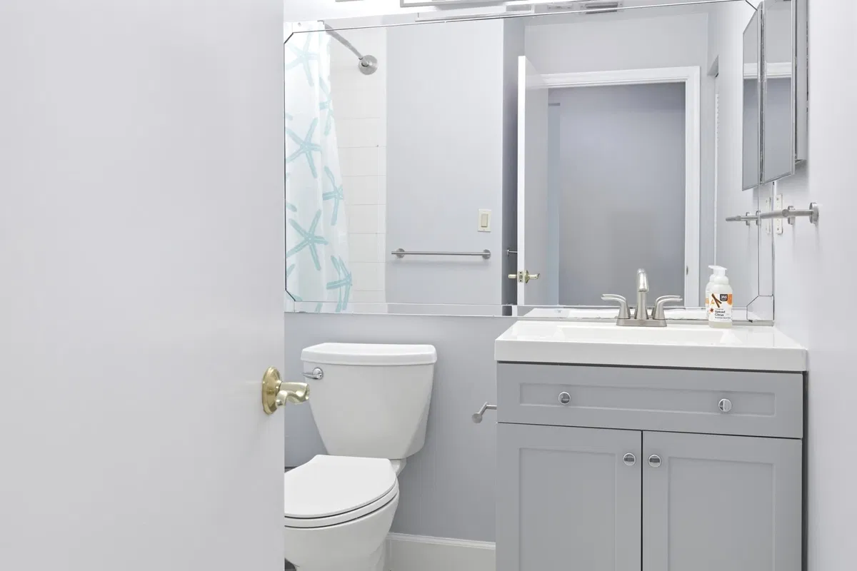 Unit L204 photo 16