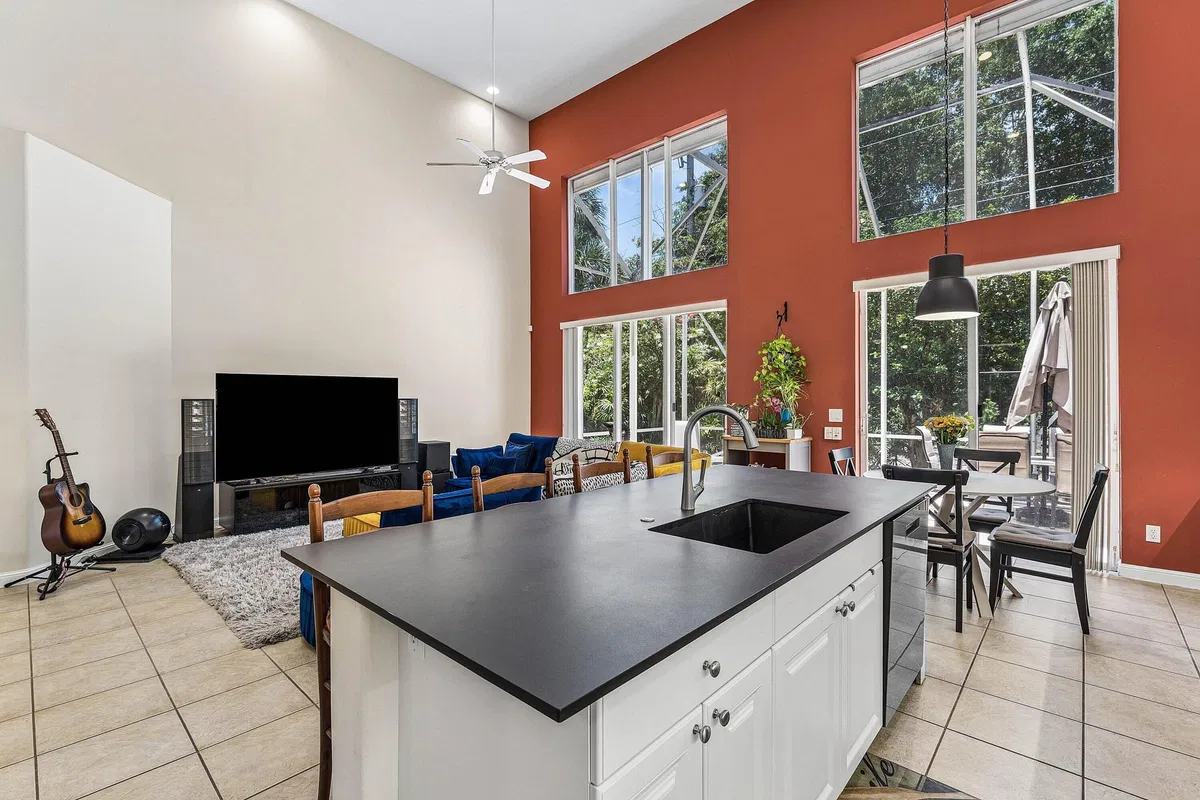 Residence photo 10