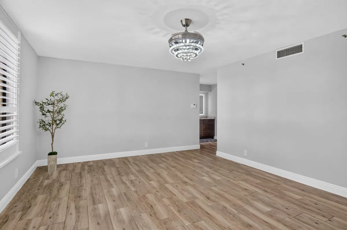 Unit 102 photo 25