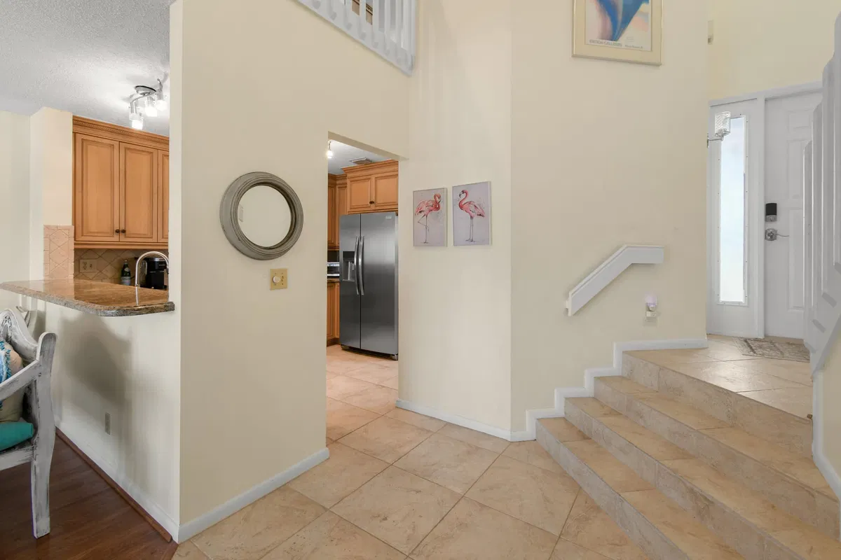  Residence photo 19