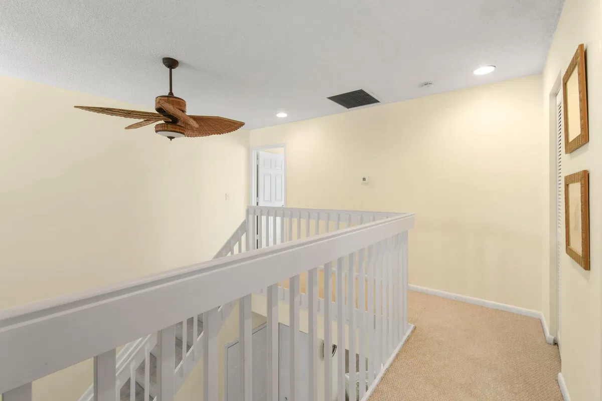  Residence photo 49