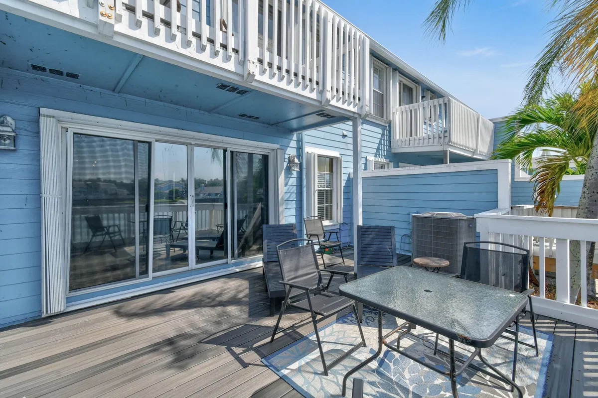  Residence photo 61