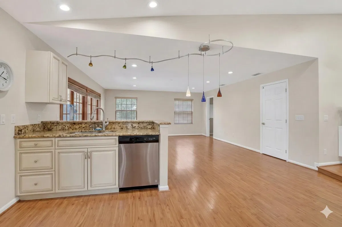 Thornhill Green Residence photo 19