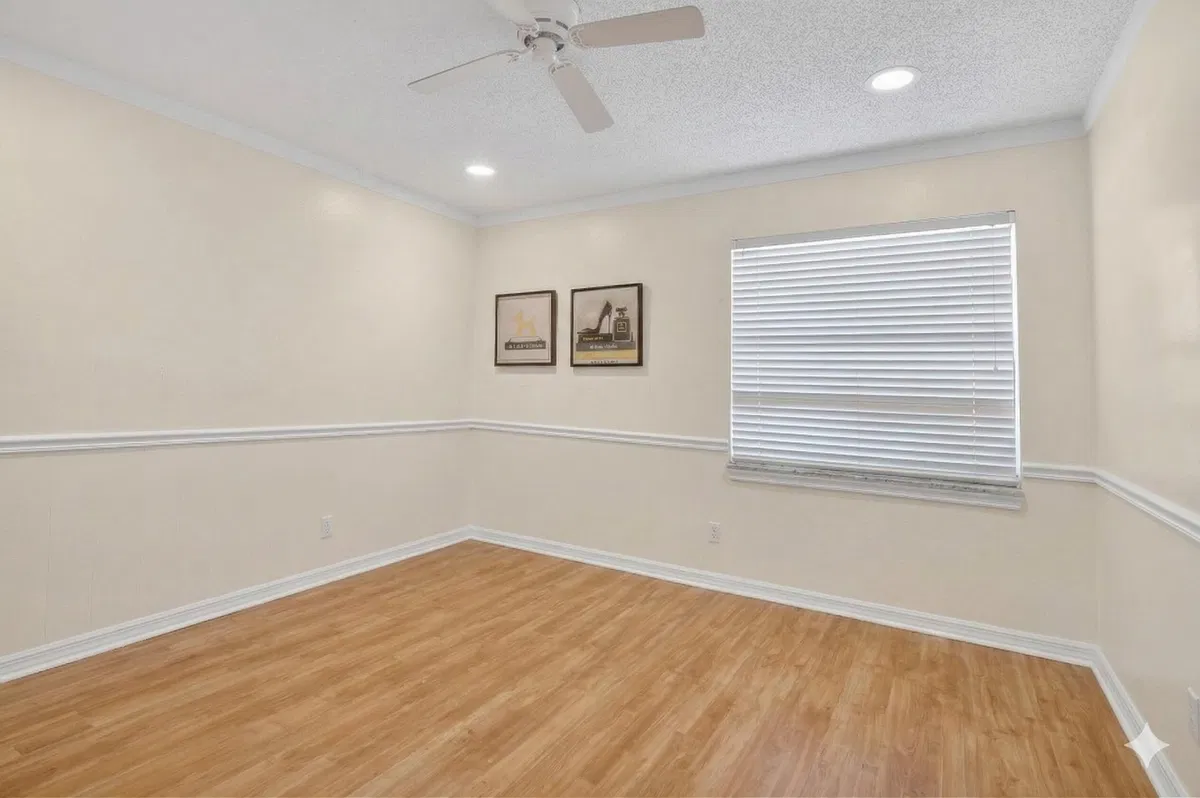 Thornhill Green Residence photo 25