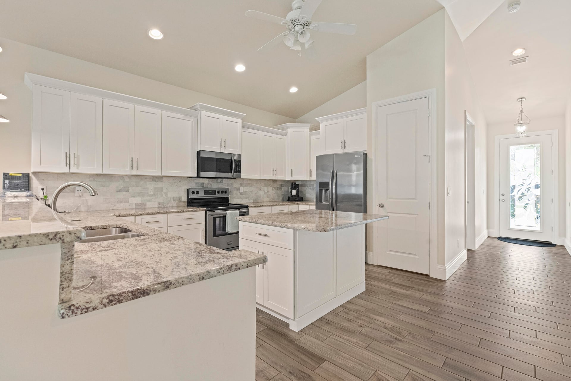 Residence photo 4