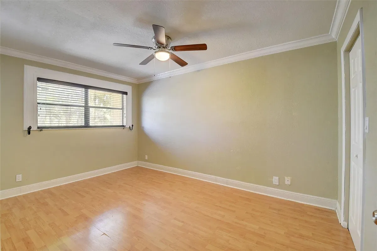  Unit 124 photo 28