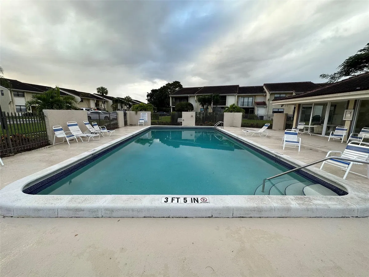  Unit 124 photo 40