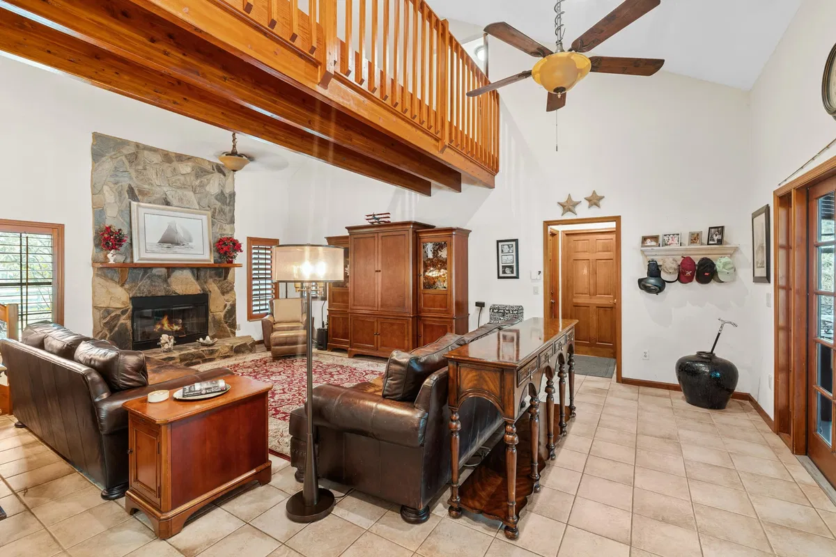 Homeland Residence photo 37
